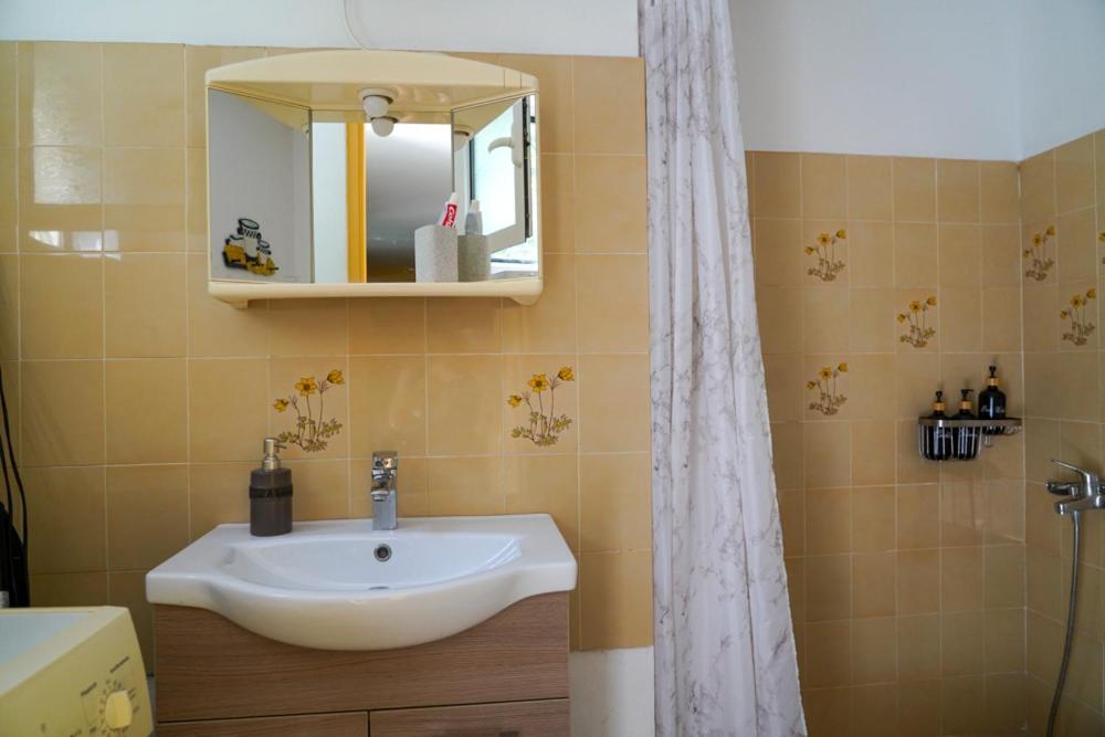 Cosy Guest House With Private Yard Saronida Kültér fotó